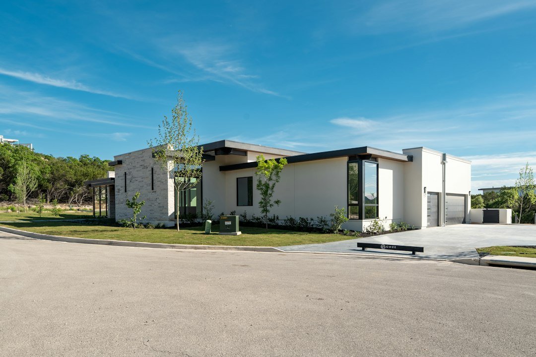 Maison familiale moderne avec garage